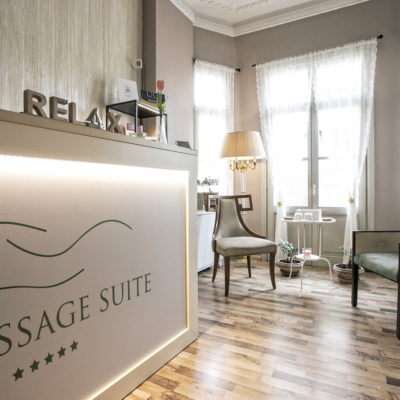 Διακόσμηση Χώρου μέσα στο Τhe Massage Suite