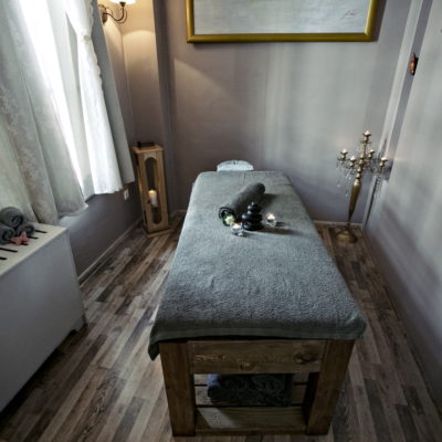 Διακόσμηση Χώρου μέσα στο Τhe Massage Suite