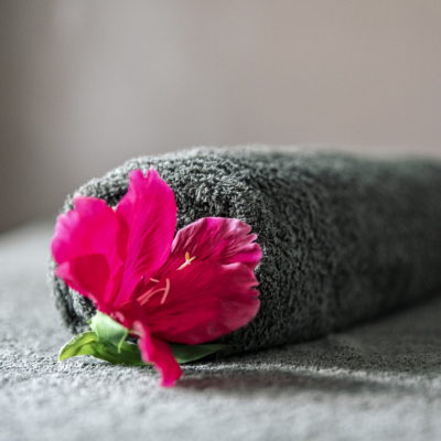 Διακόσμηση Χώρου μέσα στο Τhe Massage Suite