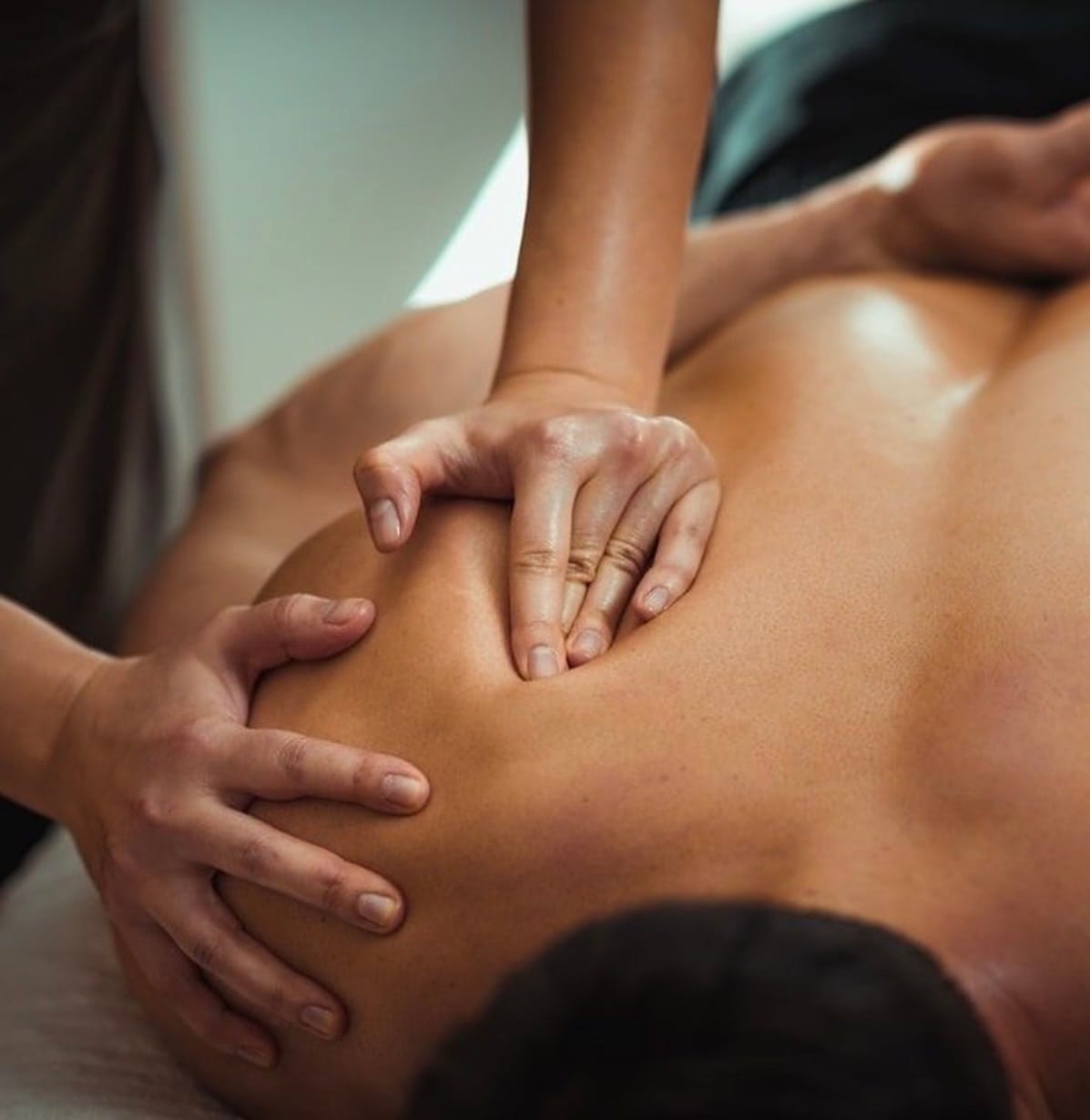 Deep Tissue Massage Deep Tissue Massage Θεσσαλονίκη